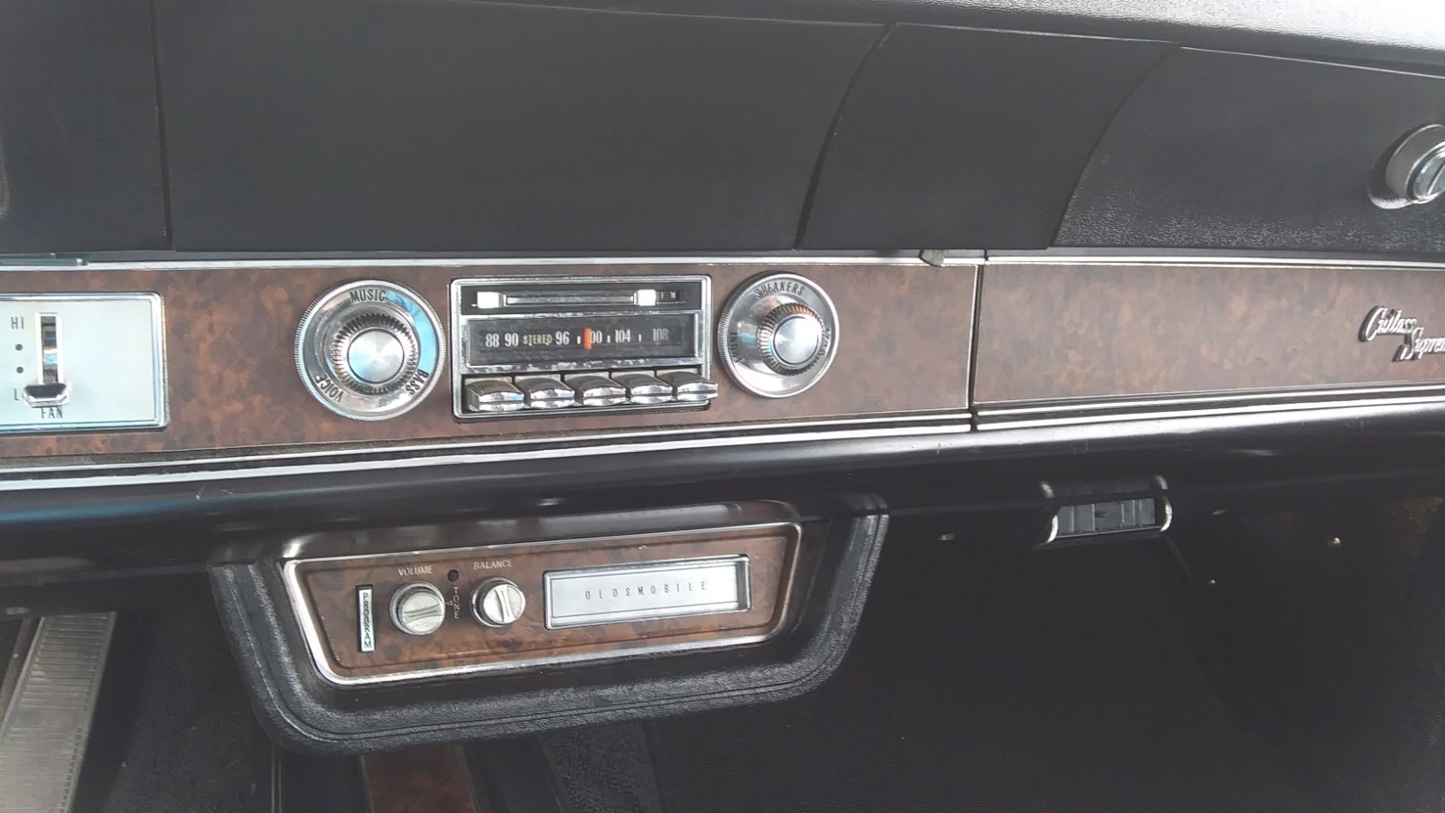 Oldsmobile-Cutlass-1970-Coupe-24