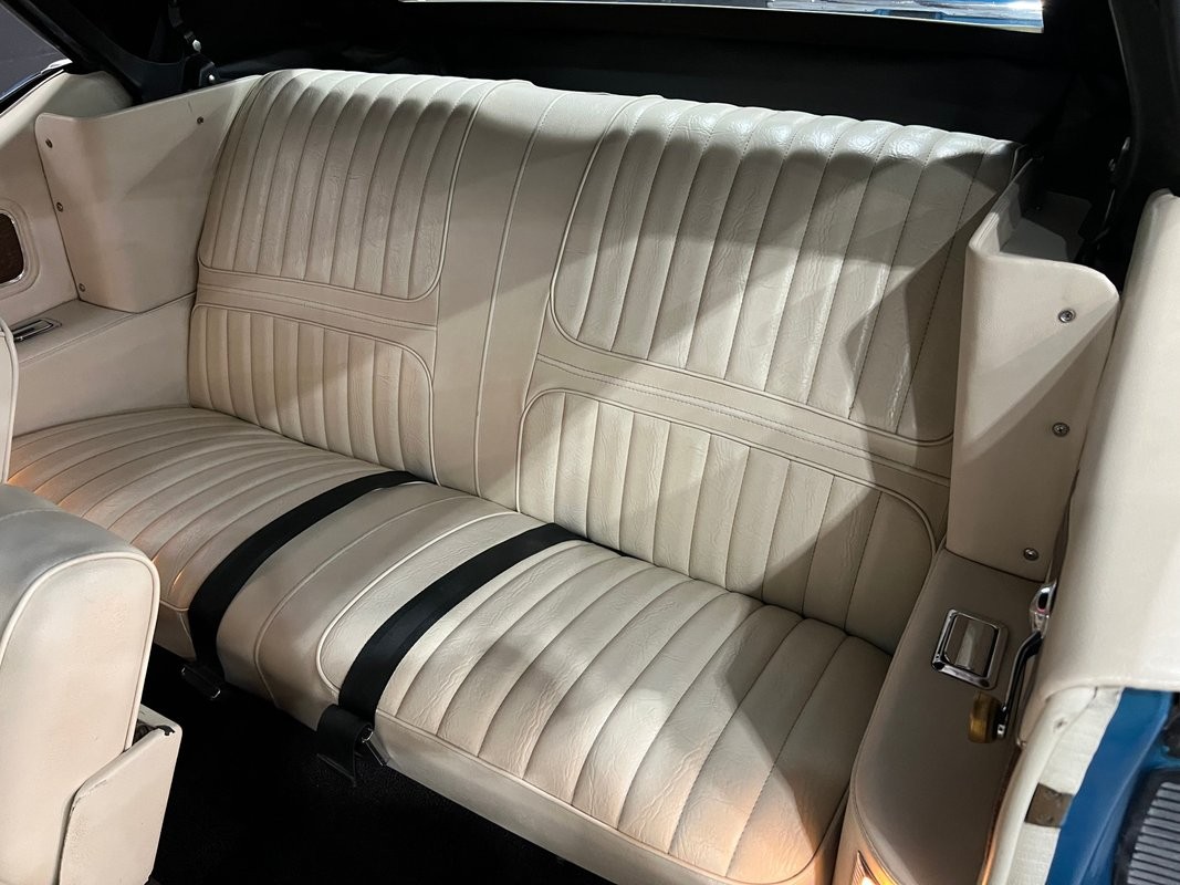 Oldsmobile-Cutlass-1971-Convertible-21