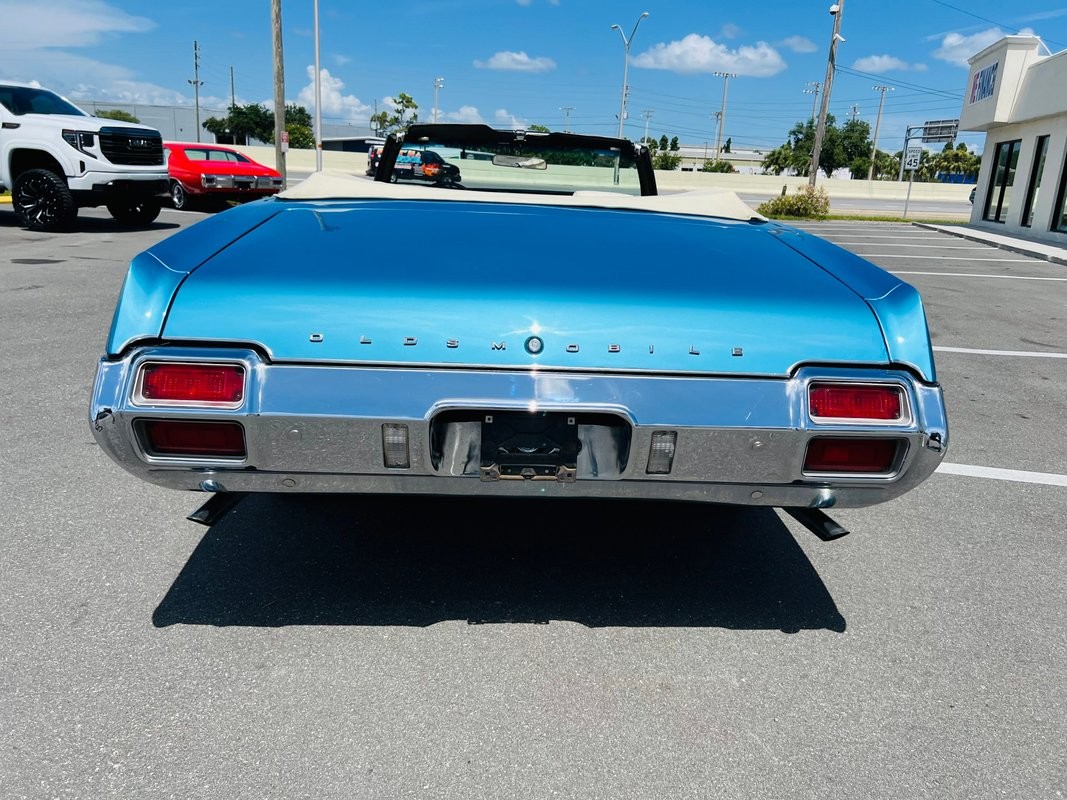 Oldsmobile-Cutlass-1971-Convertible-3