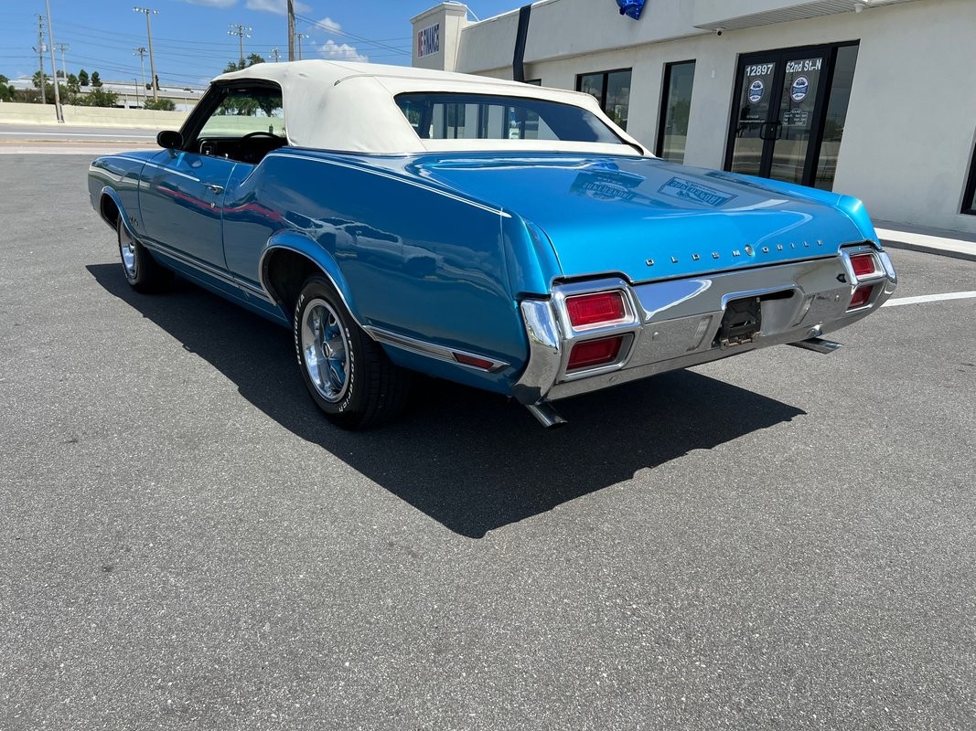 Oldsmobile-Cutlass-1971-Convertible-31