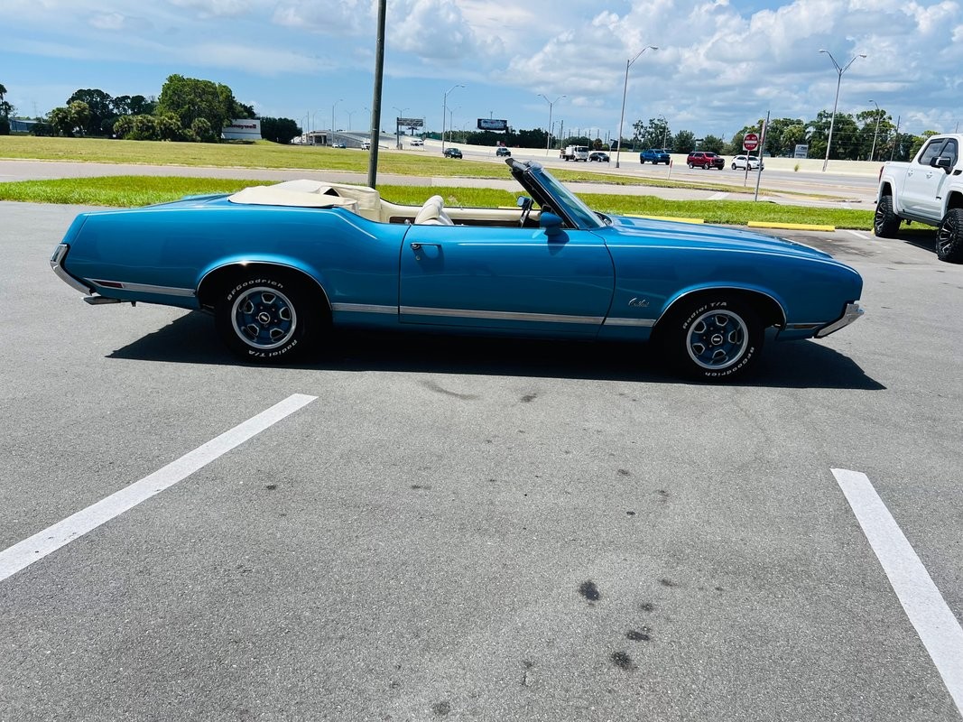 Oldsmobile-Cutlass-1971-Convertible-6