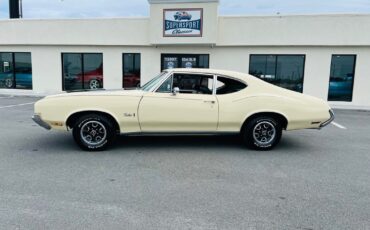 Oldsmobile-Cutlass-1972-Coupe-1