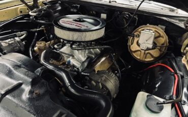 Oldsmobile-Cutlass-1972-Coupe-12
