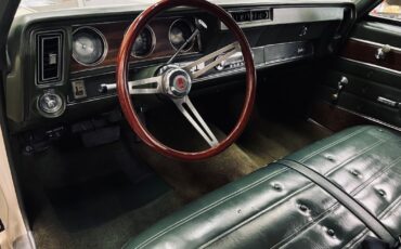 Oldsmobile-Cutlass-1972-Coupe-15
