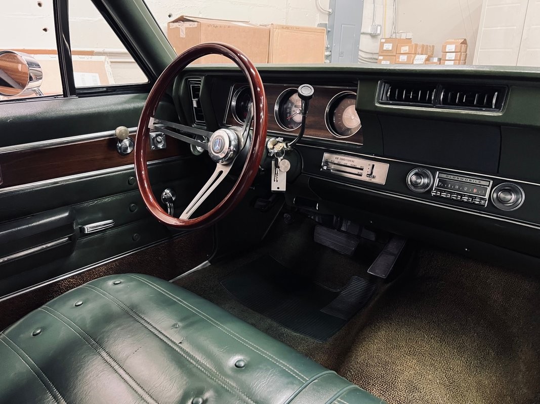 Oldsmobile-Cutlass-1972-Coupe-19