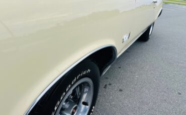 Oldsmobile-Cutlass-1972-Coupe-33