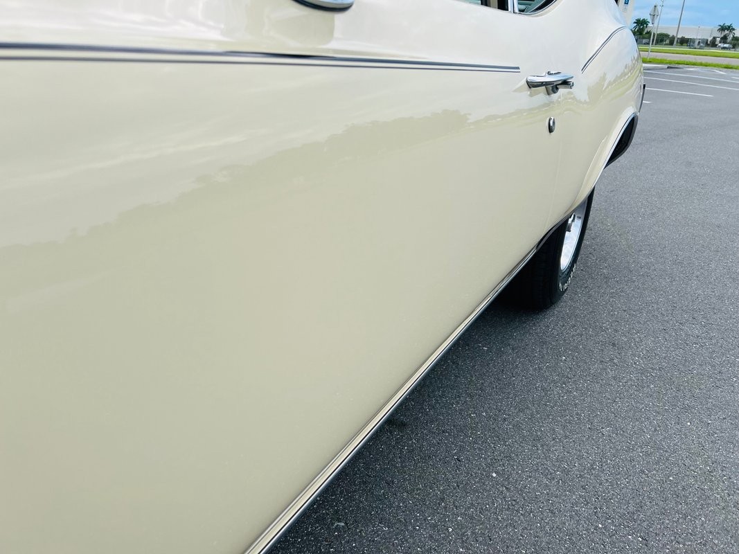 Oldsmobile-Cutlass-1972-Coupe-34