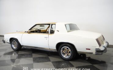 Oldsmobile-Cutlass-1979-Coupe-11