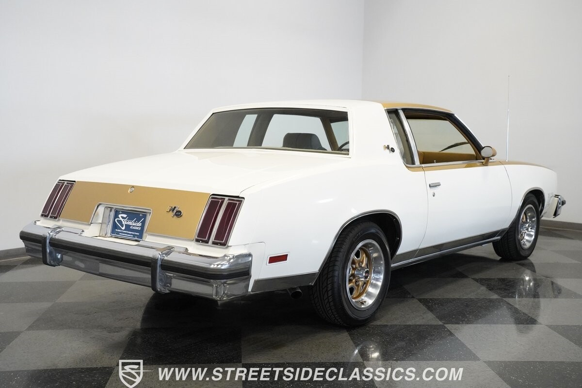 Oldsmobile-Cutlass-1979-Coupe-28