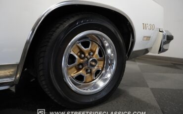 Oldsmobile-Cutlass-1979-Coupe-34