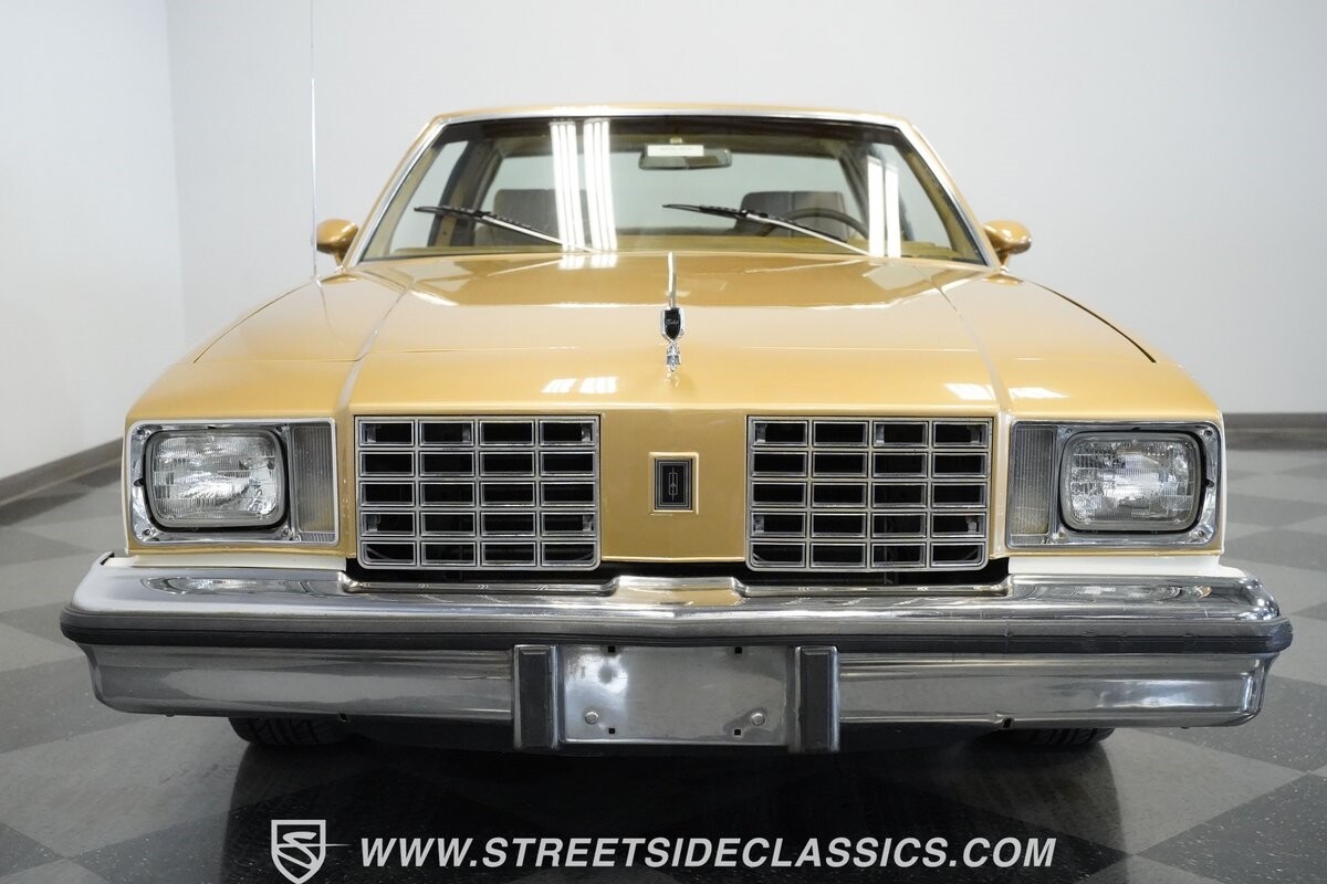 Oldsmobile-Cutlass-1979-Coupe-7