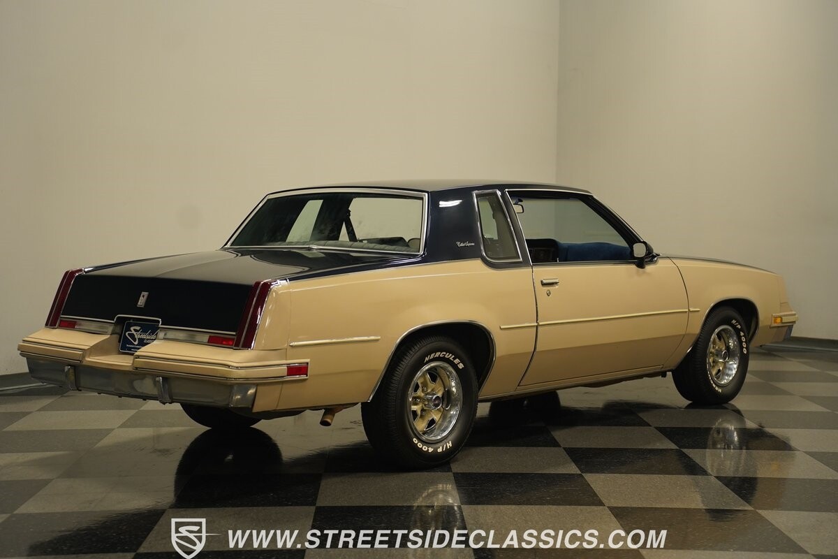 Oldsmobile-Cutlass-1981-Coupe-15