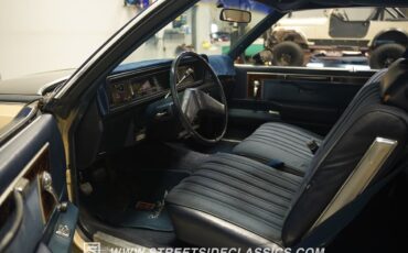 Oldsmobile-Cutlass-1981-Coupe-4