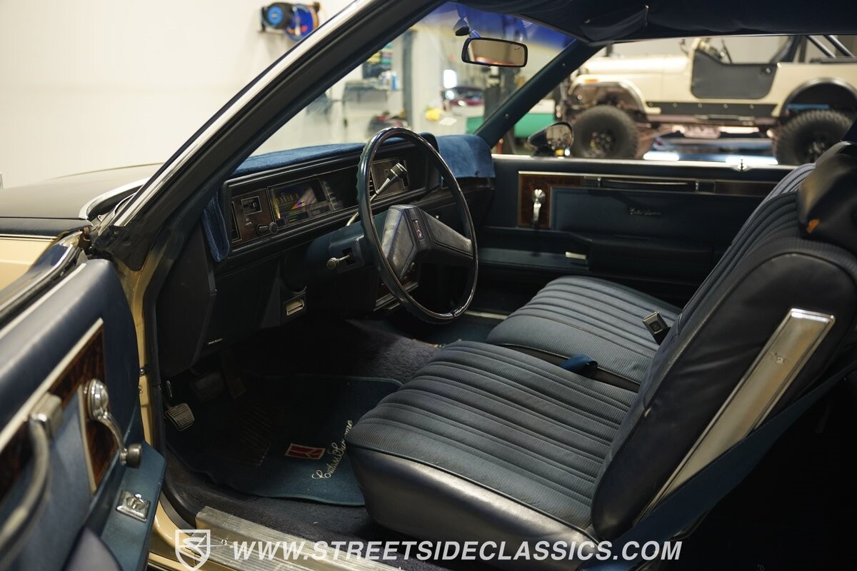 Oldsmobile-Cutlass-1981-Coupe-4
