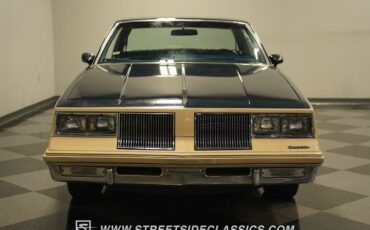Oldsmobile-Cutlass-1981-Coupe-5