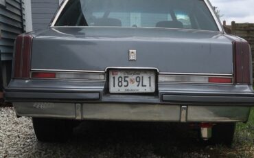 Oldsmobile-Cutlass-1983-1