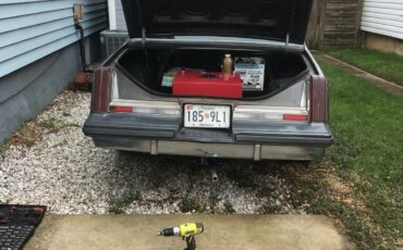 Oldsmobile-Cutlass-1983-2