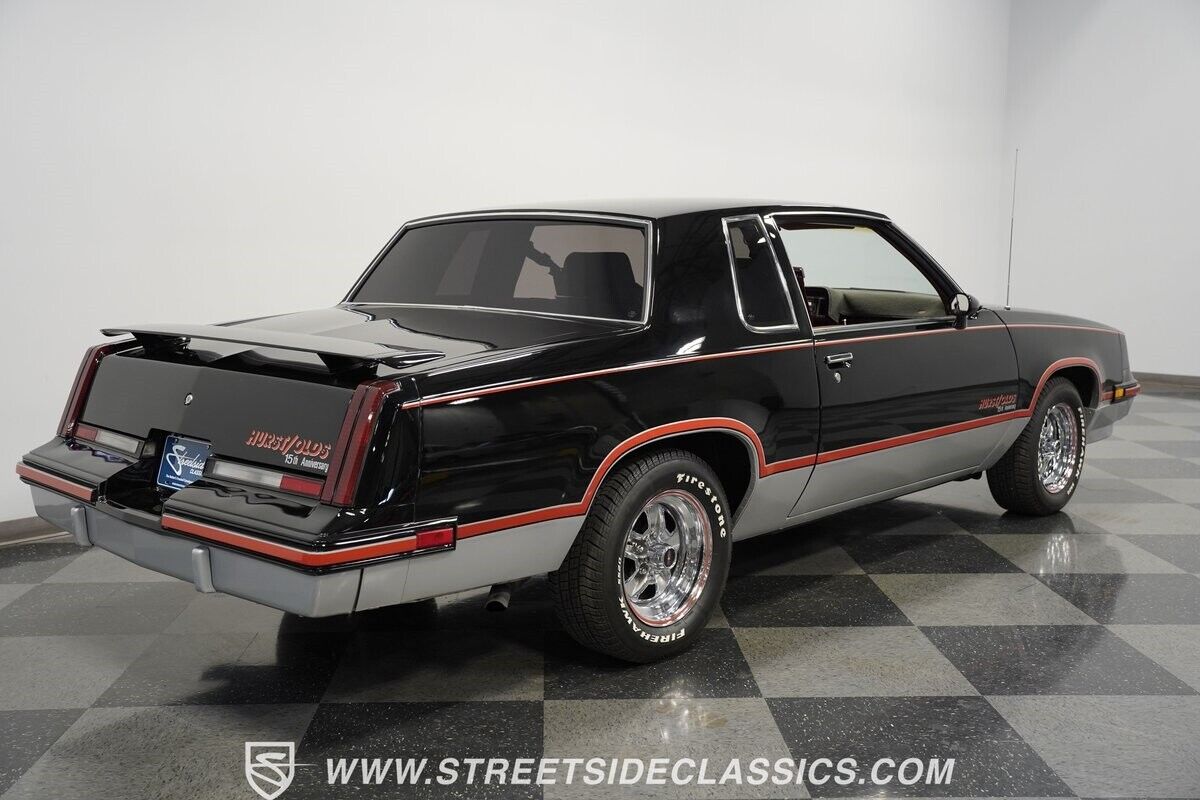 Oldsmobile-Cutlass-1983-Coupe-11