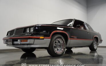 Oldsmobile-Cutlass-1983-Coupe-18