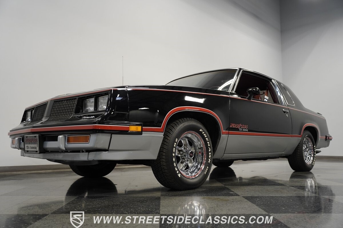 Oldsmobile-Cutlass-1983-Coupe-18