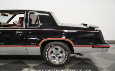 Oldsmobile-Cutlass-1983-Coupe-21