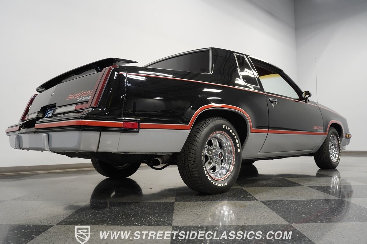 Oldsmobile-Cutlass-1983-Coupe-24