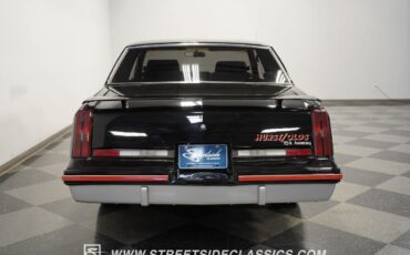 Oldsmobile-Cutlass-1983-Coupe-9