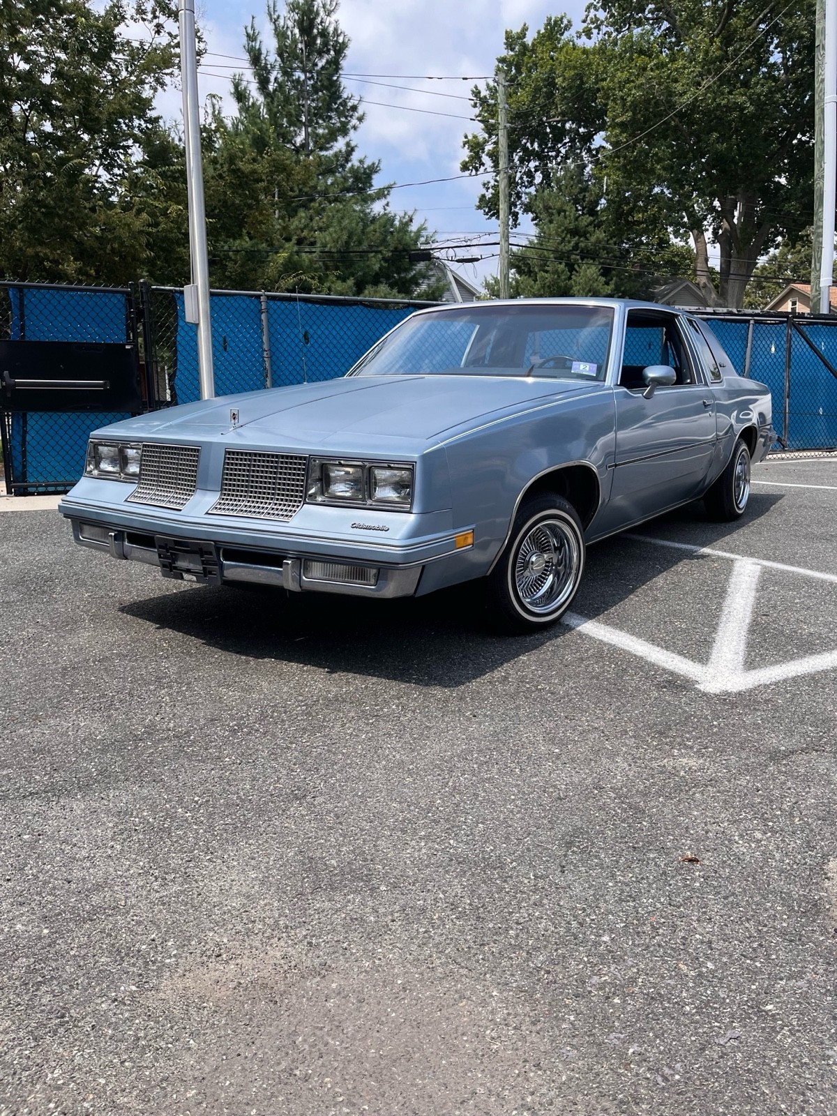 Oldsmobile-Cutlass-1985-Coupe-1