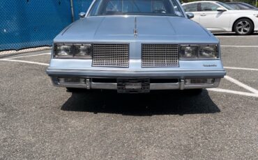 Oldsmobile-Cutlass-1985-Coupe-4