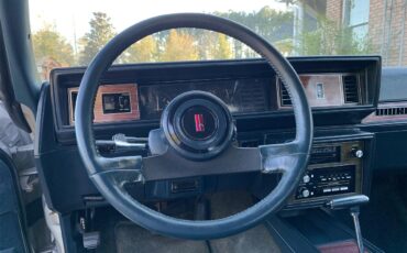 Oldsmobile-Cutlass-1986-Silver-Blue-17