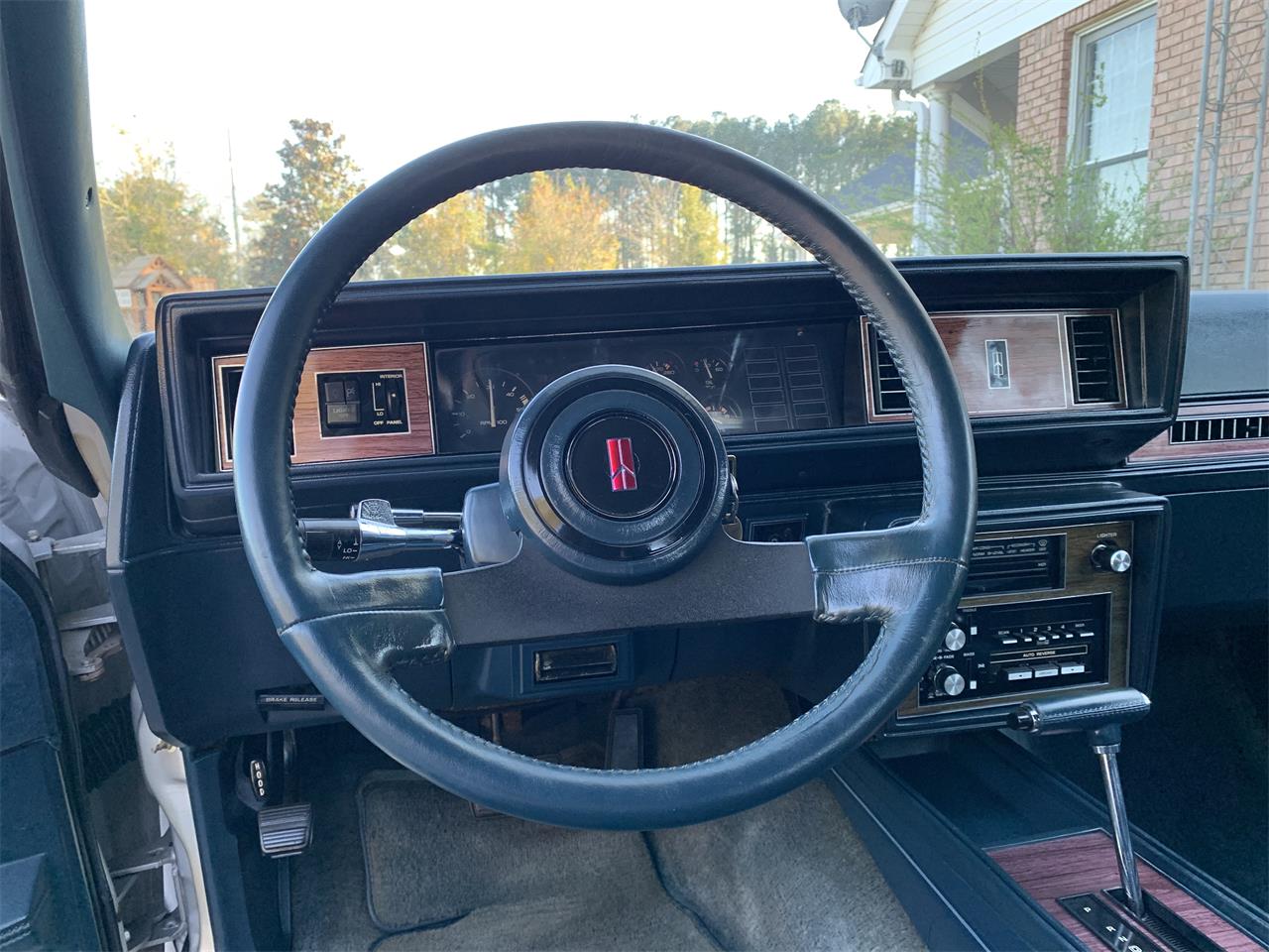 Oldsmobile-Cutlass-1986-Silver-Blue-17