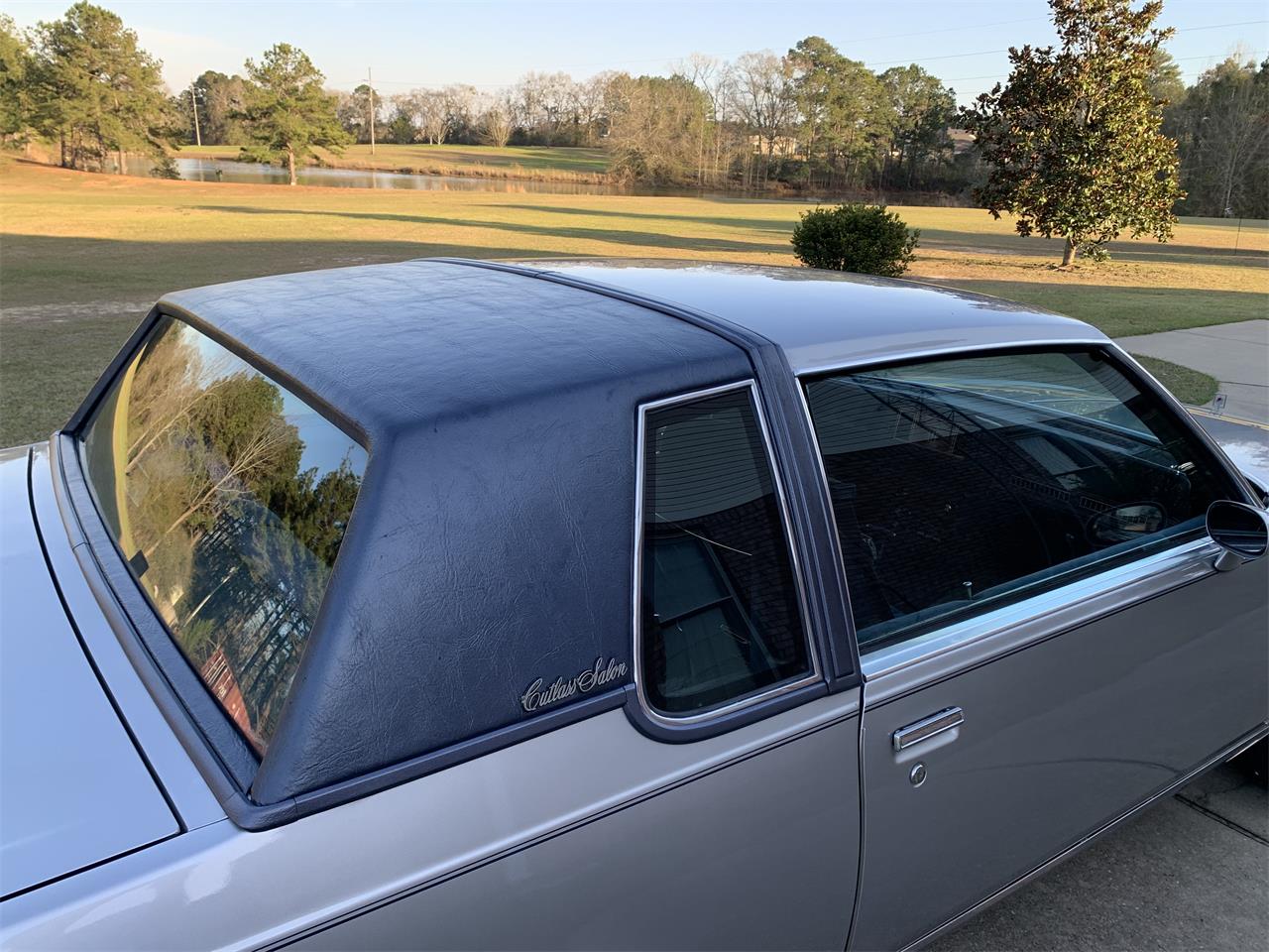 Oldsmobile-Cutlass-1986-Silver-Blue-3