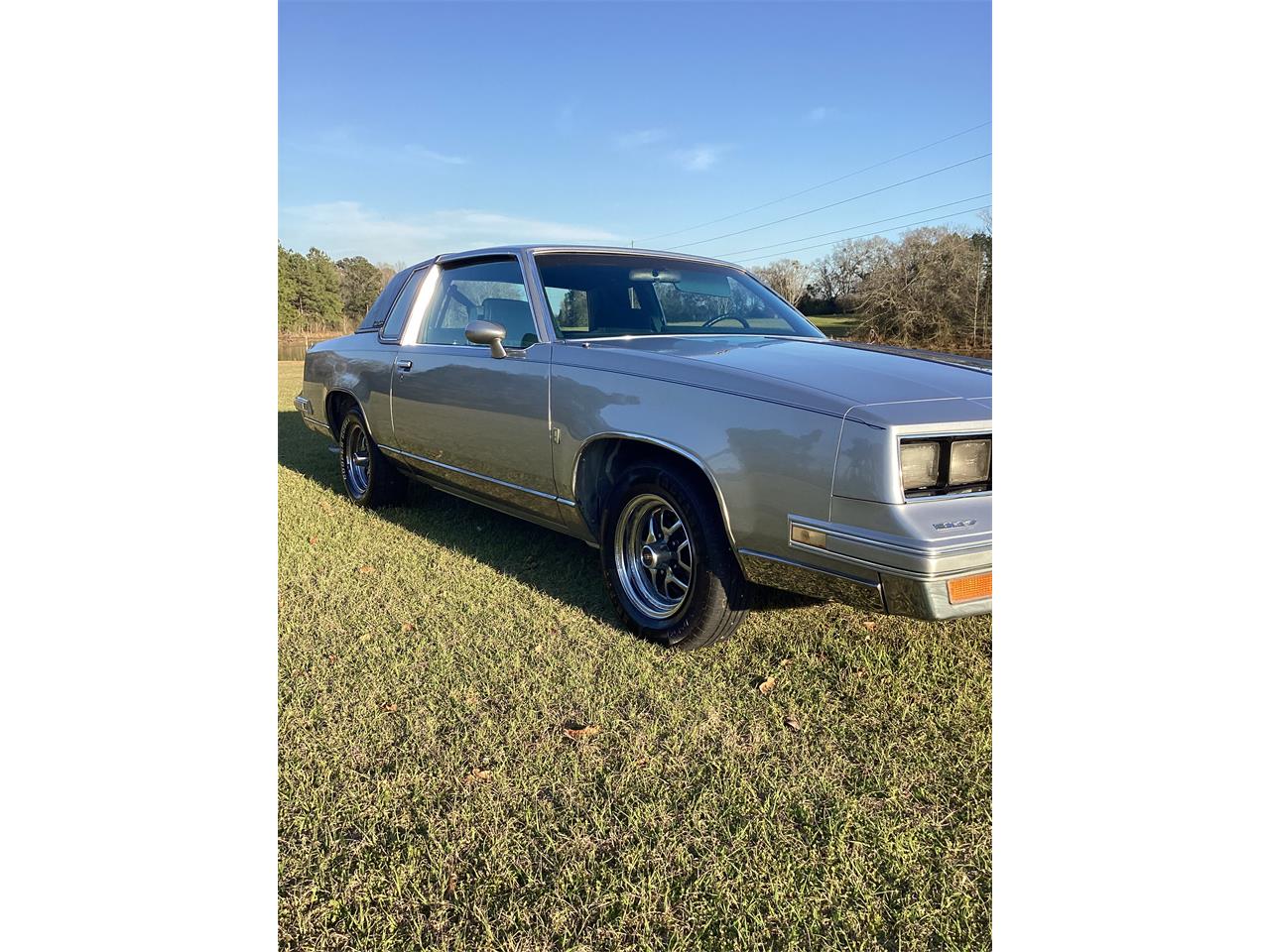 Oldsmobile-Cutlass-1986-Silver-Blue-6