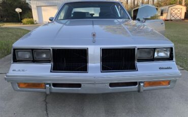 Oldsmobile-Cutlass-1986-Silver-Blue-8
