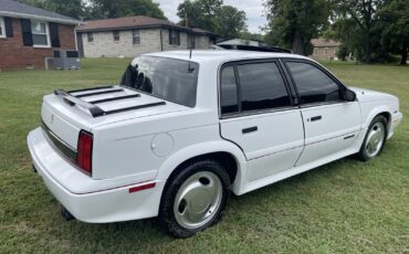Oldsmobile-Cutlass-1989-Sedan-17