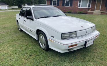Oldsmobile-Cutlass-1989-Sedan-2