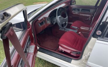 Oldsmobile-Cutlass-1989-Sedan-33