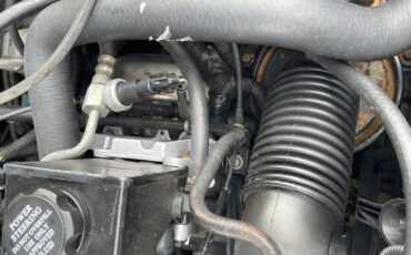 Oldsmobile-Cutlass-1989-Sedan-35