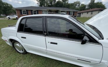 Oldsmobile-Cutlass-1989-Sedan-8