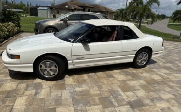 Oldsmobile-Cutlass-1991-Convertible-3