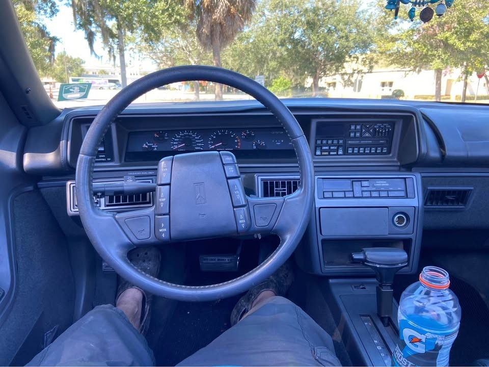 Oldsmobile-Cutlass-1992-Convertible-2