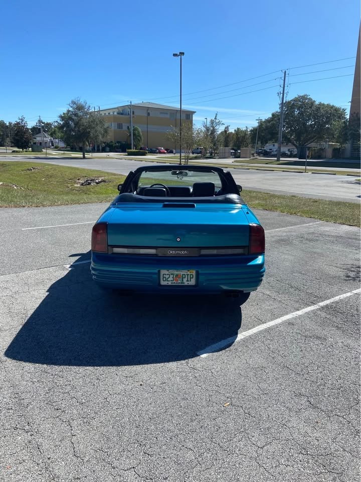 Oldsmobile-Cutlass-1992-Convertible-3