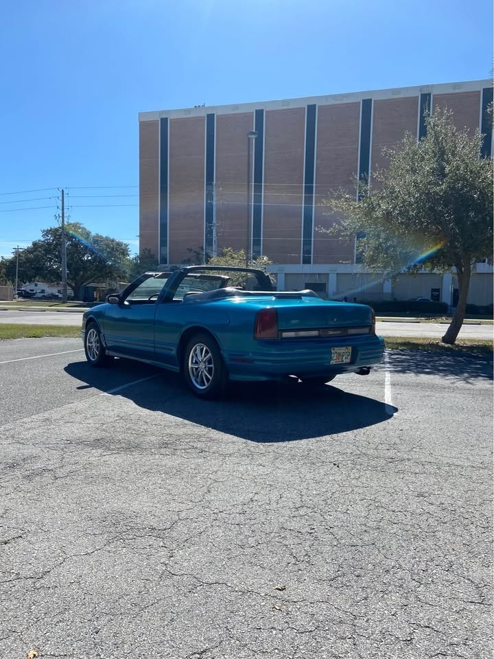 Oldsmobile-Cutlass-1992-Convertible-4