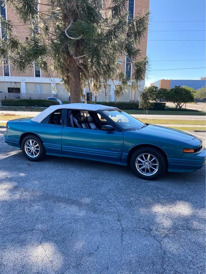 Oldsmobile-Cutlass-1992-Convertible