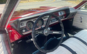 Oldsmobile-Cutlass-supreme-1967-Custom-candy-Red-White-Black-19