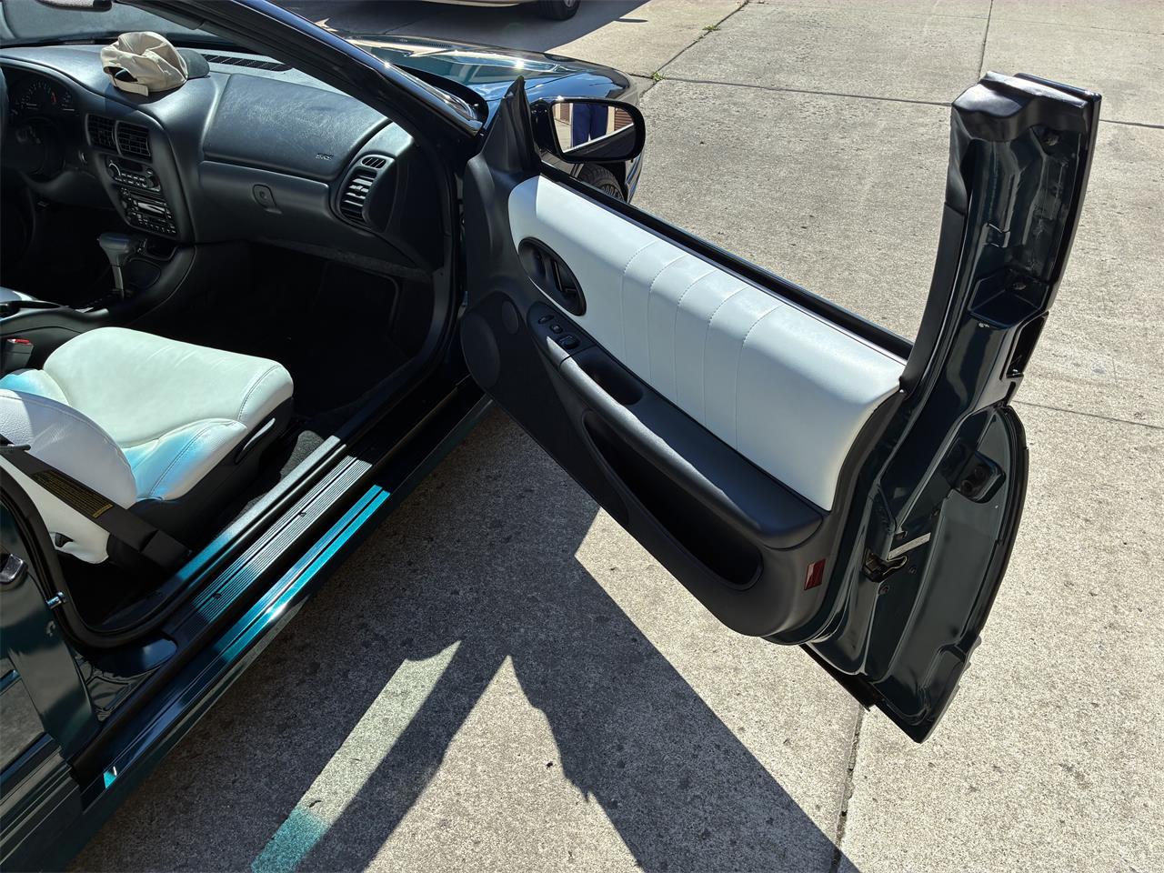 Oldsmobile-Cutlass-supreme-1995-Metallic-teal-White-26