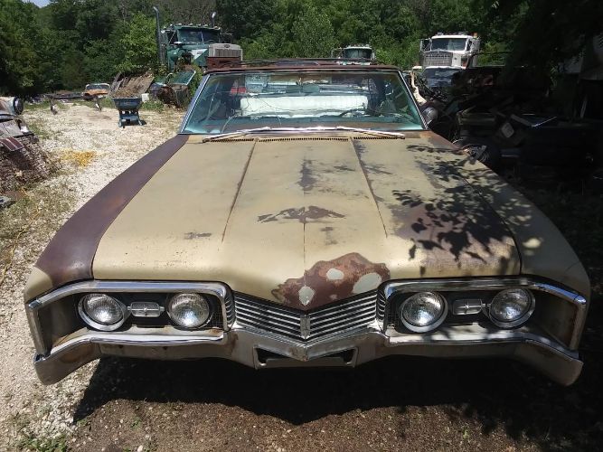 Oldsmobile-Delta-88-1967-12