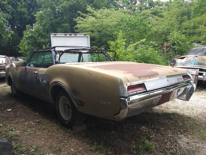 Oldsmobile-Delta-88-1967-3