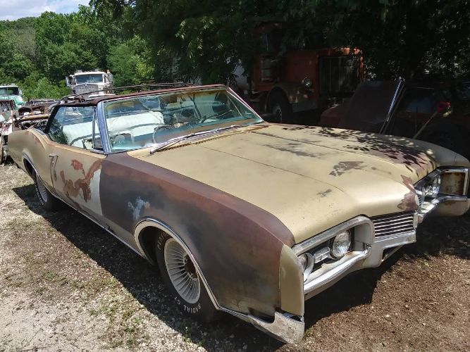 Oldsmobile-Delta-88-1967-7