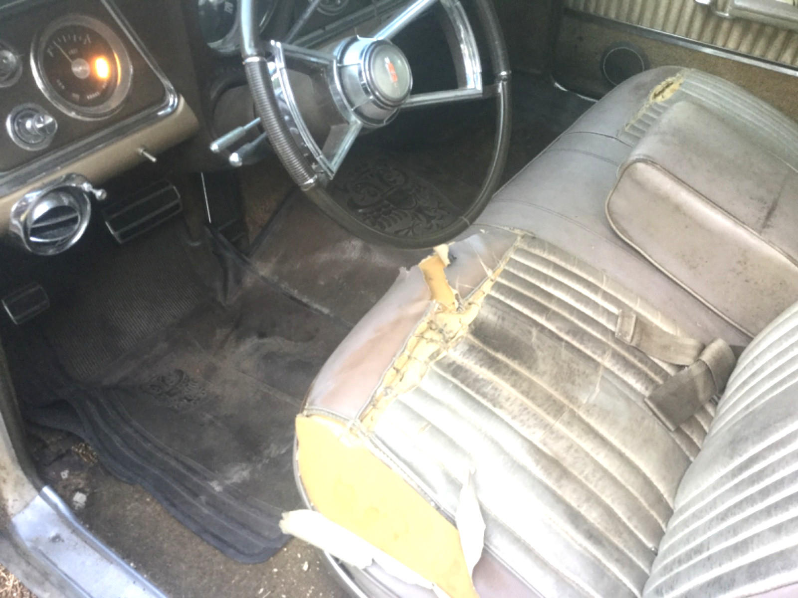 Oldsmobile-Delta-88-Holiday-Coupe-1966-Coupe-13